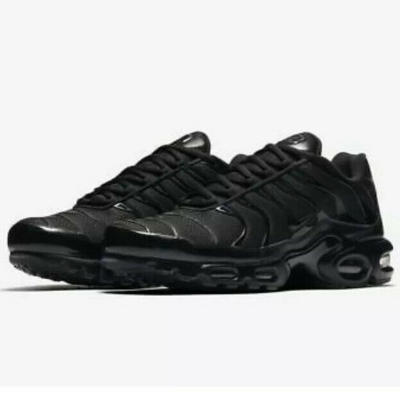 air max plus 97 triple black